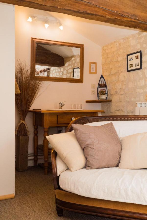 Le Clos Des Fayes Berthegon Exterior foto