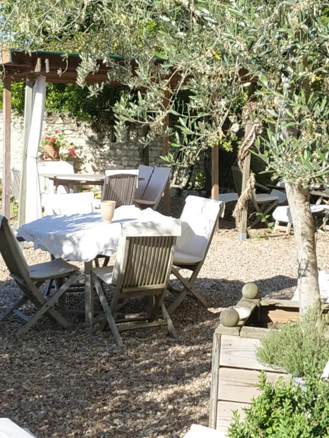 Le Clos Des Fayes Berthegon Exterior foto