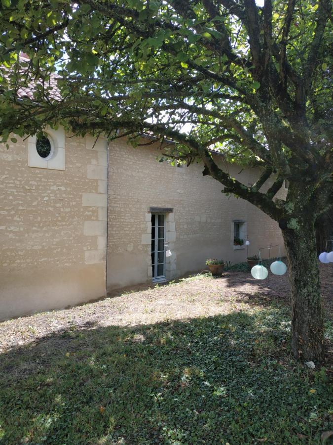 Le Clos Des Fayes Berthegon Exterior foto
