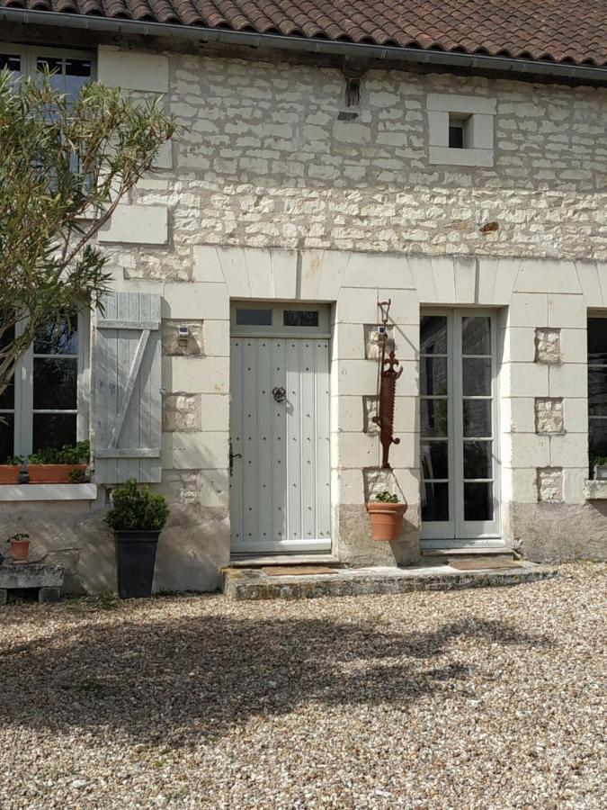 Le Clos Des Fayes Berthegon Exterior foto