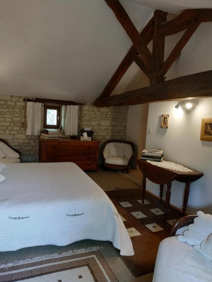 Le Clos Des Fayes Berthegon Exterior foto