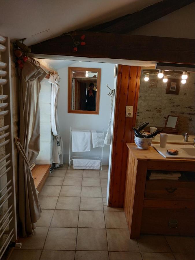 Le Clos Des Fayes Berthegon Exterior foto